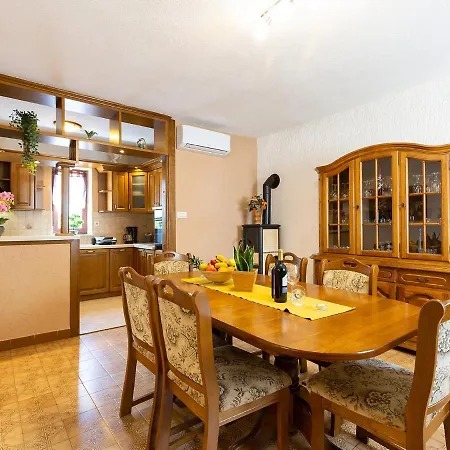 Apartment Fratta *