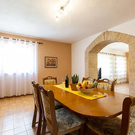 Fratta Apartment Frata