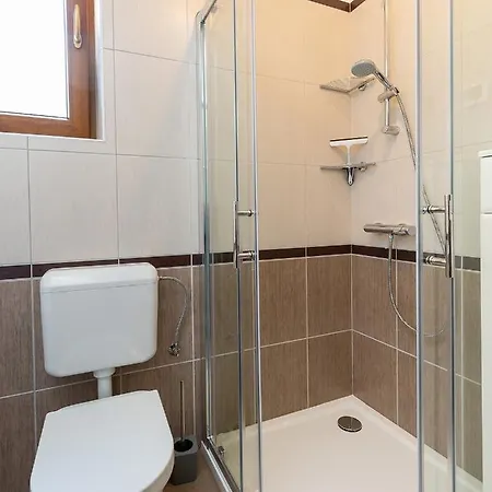Apartman Fratta *